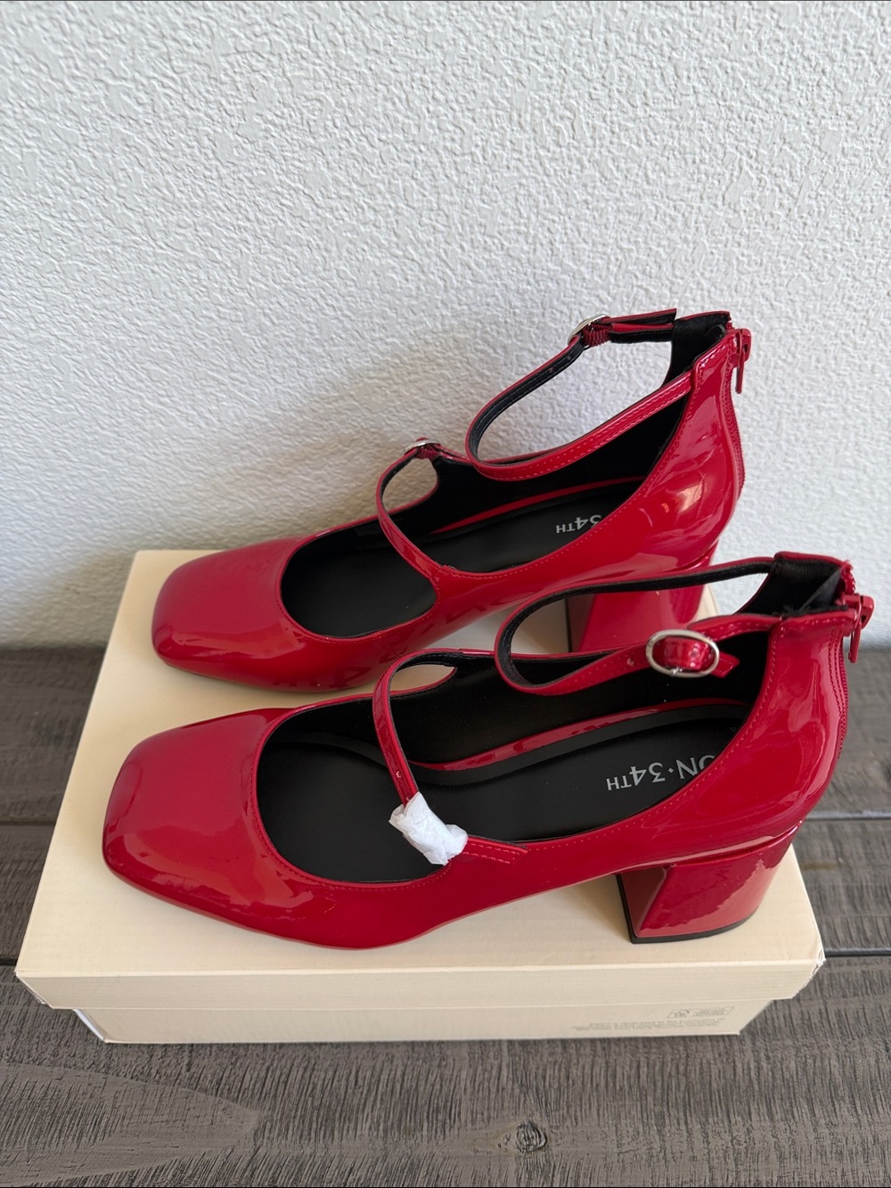 ON-34TH Red Patent Tonii Mary Jane Block Heels NIB - Picture 8 of 8